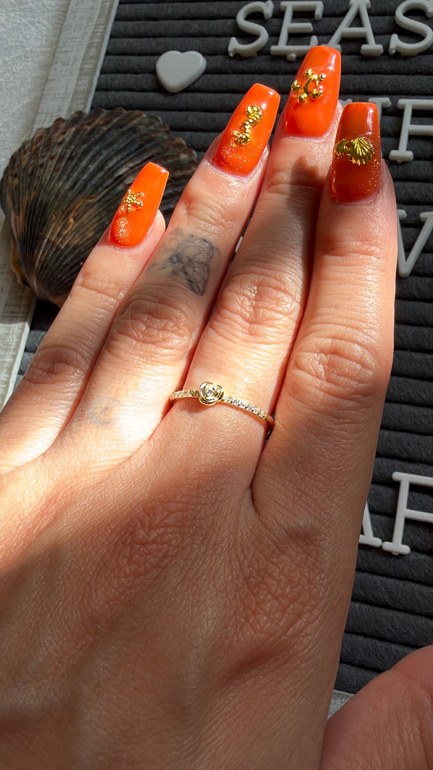 Como La Flor Ring
